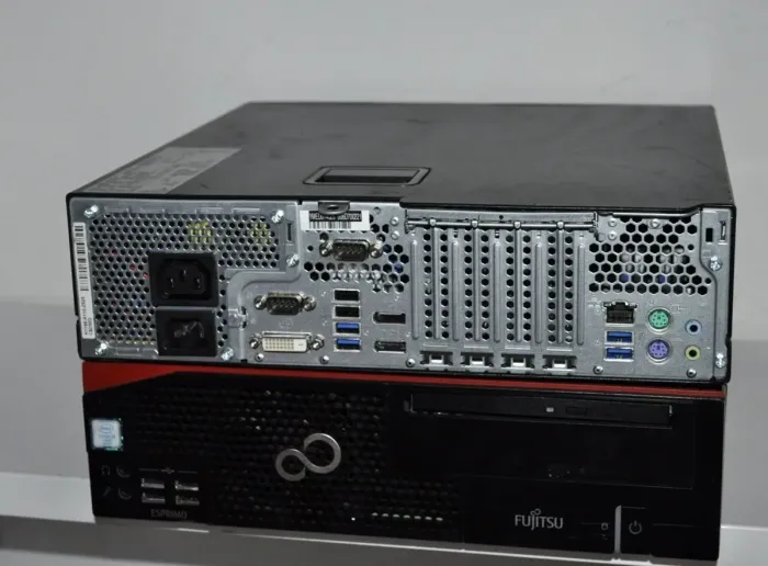 Комп'ютер Fujitsu Esprimo D756 E85+ SFF / Intel Core i5-6500 (4 ядра по 3.2 - 3.6 GHz) / 8 GB DDR4 / 120 GB SSD NEW / Intel HD Graphics 530 / DVD-ROM / DVI б/в - зображення 8