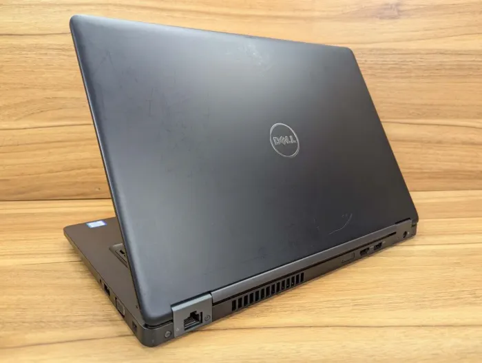 Ультрабук Dell Latitude 5480 / 14" (1366x768) TN / Intel Core i5-7300U (2 (4) ядра по 2.6 - 3.5 GHz) / 8 GB DDR4 / 256 GB SSD / Intel HD Graphics 620 / HDMI / WebCam / Windows 10 б/в - изображение 7