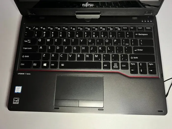 Ноутбук-трансформер Fujitsu Lifebook T939 / 13.3" (1366x768) TN Touch / Intel Core i5-8265U (4 (8) ядра по 1.6 - 3.9 GHz) / 8 GB DDR4 / 256 GB SSD / Intel UHD Graphics 620 / WebCam б/в - зображення 3