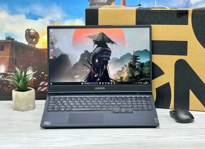 Ігровий ноутбук Lenovo Legion 5 15ACH6H / 15.6" (1920x1080) IPS / AMD Ryzen 5 5600H (6 (12) ядер по 3.3 - 4.2 GHz) / 16 GB DDR4 / 512 GB SSD M.2 / nVidia GeForce RTX 3060, 6 GB GDDR6, 192-bit / WebCam / Win 11 Home б/в - зображення 2