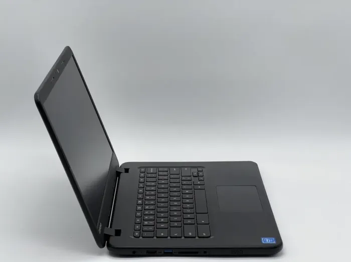 Ноутбук Lenovo N42-20 Chromebook / 14" (1366x768) TN / Intel Celeron N3060 (2 ядра по 1.6 - 2.48 GHz) / 4 GB DDR3 / 16 GB SSD / Intel HD Graphics 400 / WebCam / ChromeOS б/в - зображення 3