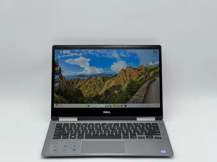 Ультрабук-трансформер Dell Inspiron 13 7373 2-In-1 / 13.3" (1920x1080) IPS Touch / Intel Core i5-8250U (4 (8) ядра по 1.6 - 3.4 GHz) / 8 GB DDR4 / 240 GB SSD / Intel UHD Graphics 620 / WebCam б/в - зображення 2