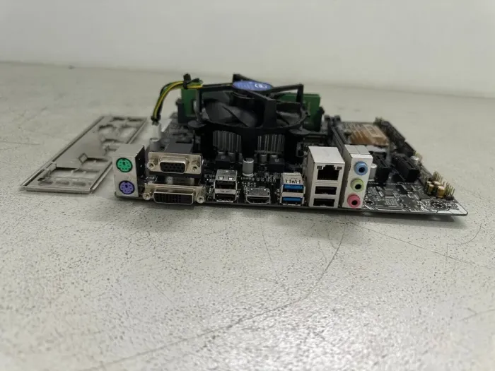 Комплект: материнська плата Asus H110M-A/M.2 / Intel Core i3-6100 (2 (4) ядра по 3.7 GHz) / 16 GB DDR4 / 128 GB SSD M.2 / Intel HD Graphics 530 / Socket LGA1151 / Кулер BOX б/в - зображення 3