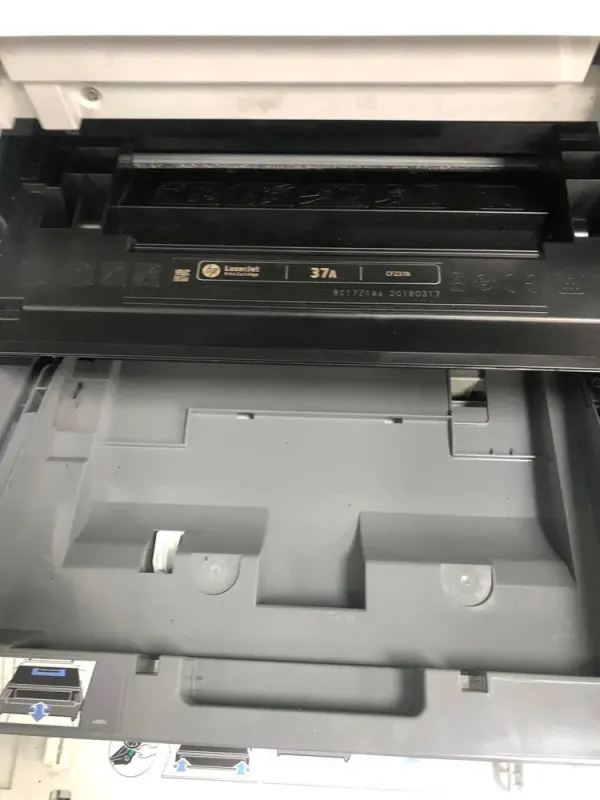 Принтер HP LaserJet Managed E60055 / Лазерний монохромний друк / 1200x1200 dpi / A4 / 52 стор / хв / Ethernet, USB 2.0 б/в - зображення 3