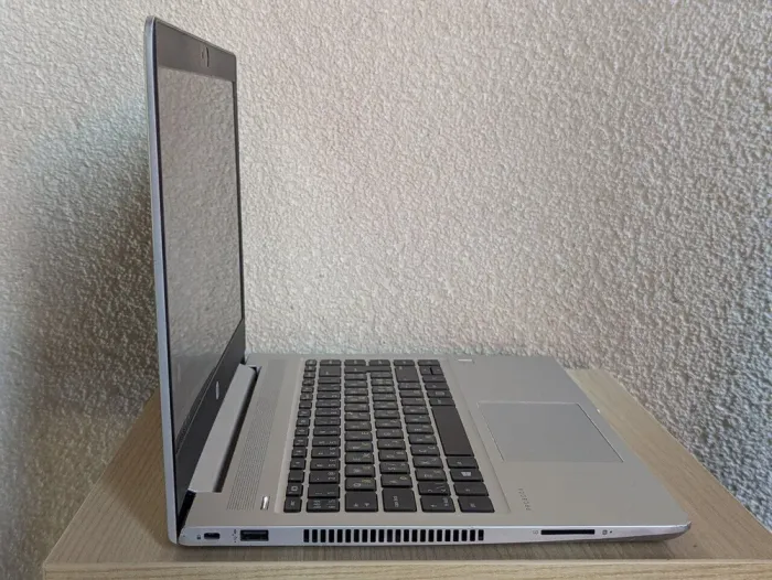 Ноутбук HP ProBook 445 G7 / 14" (1920x1080) TN / AMD Ryzen 3 4300U (4 ядра по 2.7 - 3.7 GHz) / 16 GB DDR4 / 512 GB SSD / AMD Radeon Graphics / WebCam б/в - зображення 6