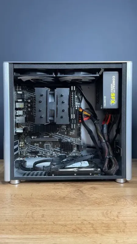 Ігровий ПК Qube V9 PRO Tower / AMD Ryzen 5 5600G (6 (12) ядер по 3.9 - 4.4 GHz) / 16 GB DDR4 / 512 GB SSD M.2 + 1000 GB HDD / AMD Radeon Graphics / 650W - зображення 4