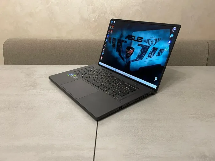 Ігровий ноутбук Asus ROG Zephyrus G16 GU603 / 15.6" (1920x1080) IPS / Intel Core i7-13620H (10 (16) ядер по 3,6 - 4,9 ГГц) / 16 ГБ DDR4 / 512 ГБ SSD M.2 / nVidia GeForce RTX 4060, 8 ГБ GDDR6, 128-bit / WebCam б/в - зображення 6
