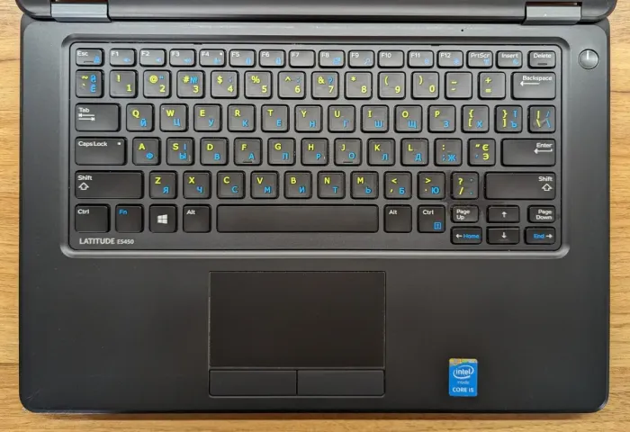 Ноутбук Dell Latitude E5450 / 14" (1366x768) TN / Intel Core i5-5200U (2 (4) ядра по 2.2 - 2.7 GHz) / 8 GB DDR3 / 256 GB SSD / Intel HD Graphics 5500 / WebCam / Windows 10 б/в - зображення 3