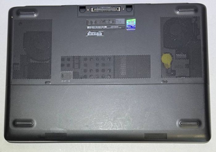 Мобільна робоча станція Dell Precision 7520 / 15,6" (1920x1080) IPS / Intel Core i7-7820HQ (4 (8) ядра по 2,9 - 3,9 ГГц) / 16 ГБ DDR4 / 512 ГБ SSD / nVidia Quadro M1200, 4 ГБ GDDR5, 128-біт / NoWebCam б/в - зображення 5