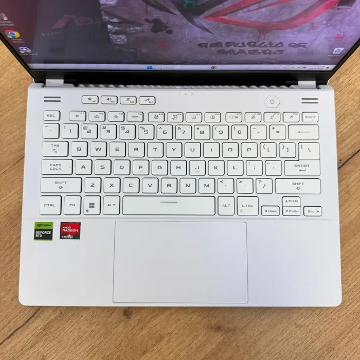 Ігровий ультрабук Asus ROG Zephyrus G14 GA402XV / 14" (2560x1600) IPS / AMD Ryzen 9 7940HS (8 (16) ядер по 4.0 - 5.2 GHz) / 16 GB DDR5 / 512 GB SSD / nVidia GeForce RTX 4060, 8 GB GDDR6, 128-bit / WebCam б/в - зображення 7