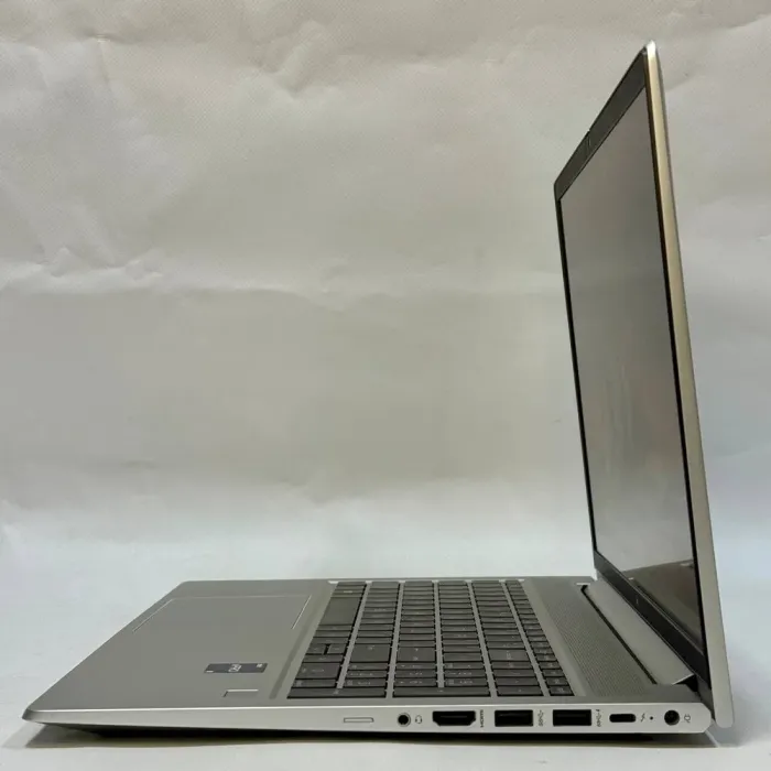 Ультрабук HP EliteBook 650 G9 / 15.6" (1920x1080) IPS / Intel Core i5-1245U (10 (12) ядер 3.3 - 4.4 GHz) / 16 GB DDR4 / 256 GB SSD M.2 / Intel Iris Xe Graphics / WebCam / Fingerprint / Windows 11 Pro б/в - зображення 6