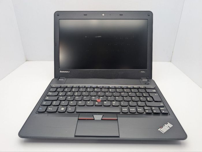 Нетбук Б-клас Lenovo ThinkPad X121e / 12.1" (1366x768) TN / AMD E-450 (2 ядра по 1.65 GHz) / 6 GB DDR3 / 120 GB SSD / AMD Radeon HD 6320 Graphics / WebCam / АКБ не тримає б/в - зображення 3