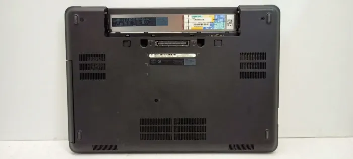 Ноутбук Dell Latitude E5440 / 14" (1366x768) TN / Intel Core i5-4310U (2 (4) ядра по 2.0 - 3.0 GHz) / 4 GB DDR3 / 120 GB SSD / Intel HD Graphics 4400 / WebCam б/в - зображення 7