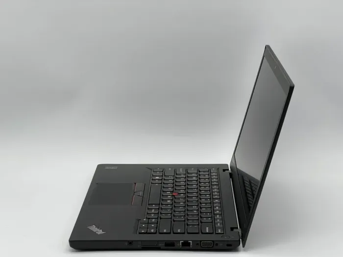 Ультрабук Lenovo ThinkPad T450s / 14" (1920x1080) IPS / Intel Core i5-5300U (2 (4) ядра по 2.3 - 2.9 GHz) / 12 GB DDR3 / 240 GB SSD / Intel HD Graphics 5500 / WebCam б/в - зображення 4
