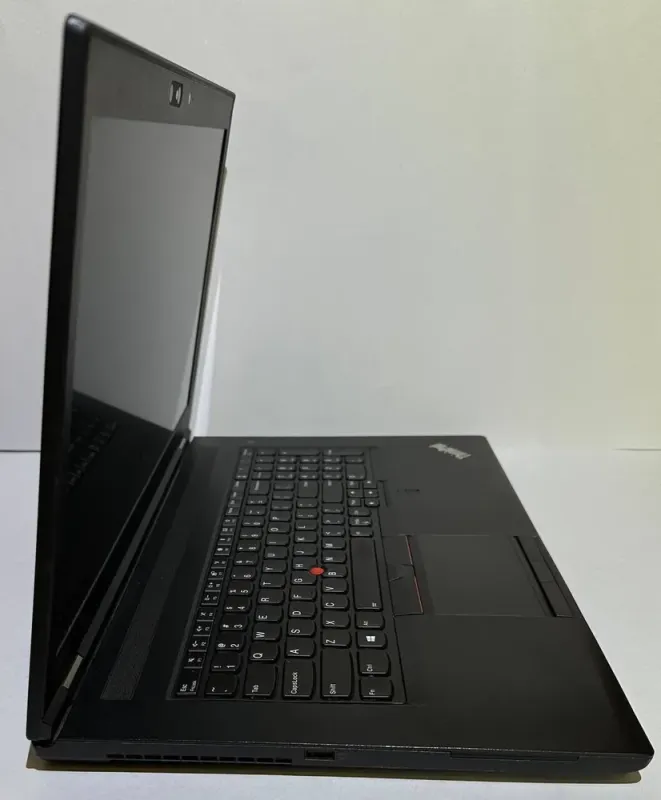 Мобільна робоча станція Lenovo ThinkPad P72 / 17,3" (1920x1080) IPS / Intel Core i7-8750H (6 (12) ядер по 2.2 - 4.1 GHz) / 16 GB DDR4 / 1000 GB SSD / nVidia Quadro P600, 4 GB GDDR5, 128-bit / WebCam б/в - зображення 4