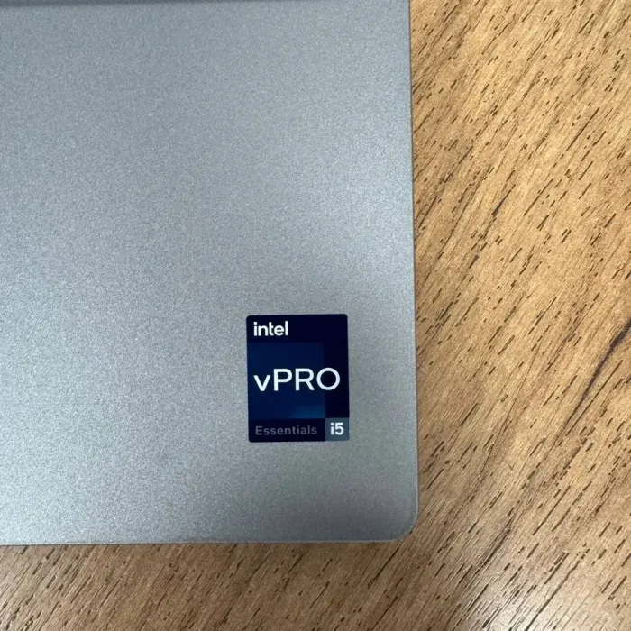 Ультрабук Dell Latitude 5530 / 15.6" (1920x1080) IPS / Intel Core i5-1235U (10 (12) ядер по 3.3 - 4.4 GHz) / 8 GB DDR4 / 256 GB SSD NVMe / Intel Iris Xe Graphics / WebCam б/в - зображення 8