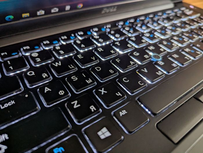 Ультрабук Б-клас Dell Latitude 7480 / 14" (1920x1080) IPS / Intel Core i7-7600U (2 (4) ядра по 2.8 - 3.9 GHz) / 8 GB DDR4 / 256 GB SSD / Intel HD Graphics 620 / HDMI / Windows 10 б/в - зображення 6