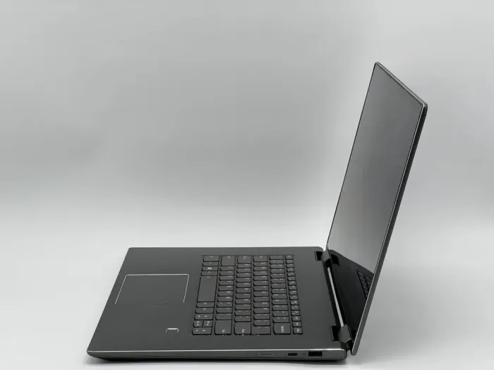 Ігровий ноутбук-трансформер Lenovo Yoga 720-15IKB / 15.6" (3840x2160) IPS Touch / Intel Core i7-7700HQ (4 (8) ядра по 2.8 - 3.8 GHz) / 16 GB DDR4 / 480 GB SSD / nVidia GeForce GTX 1050, 2 GB GDDR5, 128-bit / WebCam б/в - зображення 4