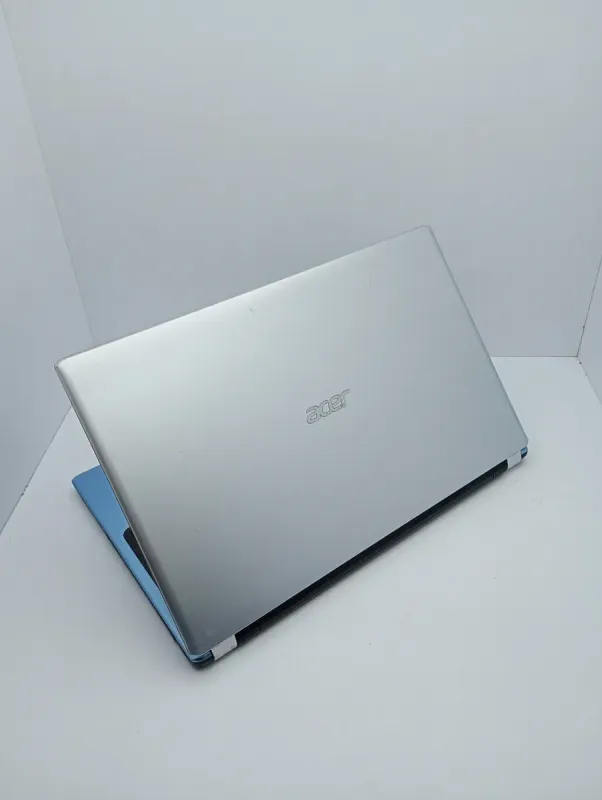 Ноутбук Acer V5-571G / 15.6" (1366x768) TN / Intel Core i3-2367M (2 (4) ядра по 1.4 GHz) / 6 GB DDR3 / 500 GB HDD / nVidia GeForce GT 620M, 1 GB DDR3, 64-bit / WebCam б/в - зображення 8