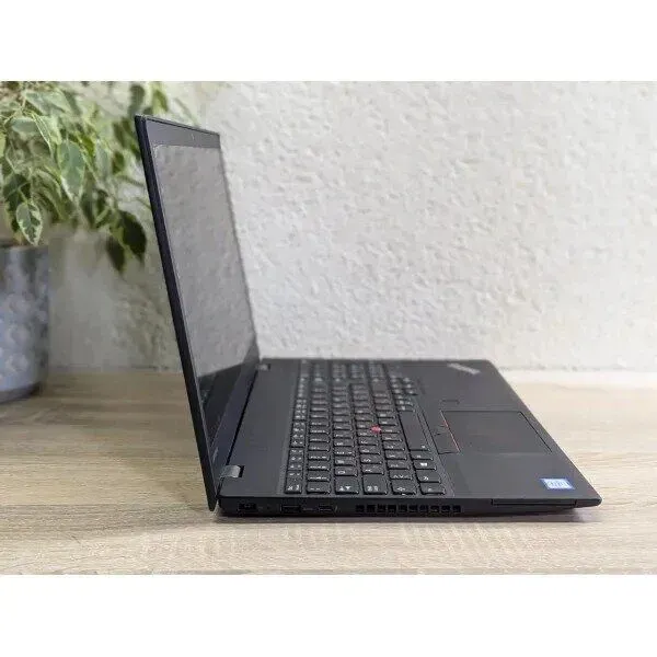 Ноутбук Б-клас Lenovo ThinkPad T570 / 15.6" (1920x1080) TN / Intel Core i5-7300U (2 (4) ядра по 2.6 - 3.5 GHz) / 8 GB DDR4 / 256 GB SSD / Intel HD Graphics 620 / WebCam б/в - зображення 5