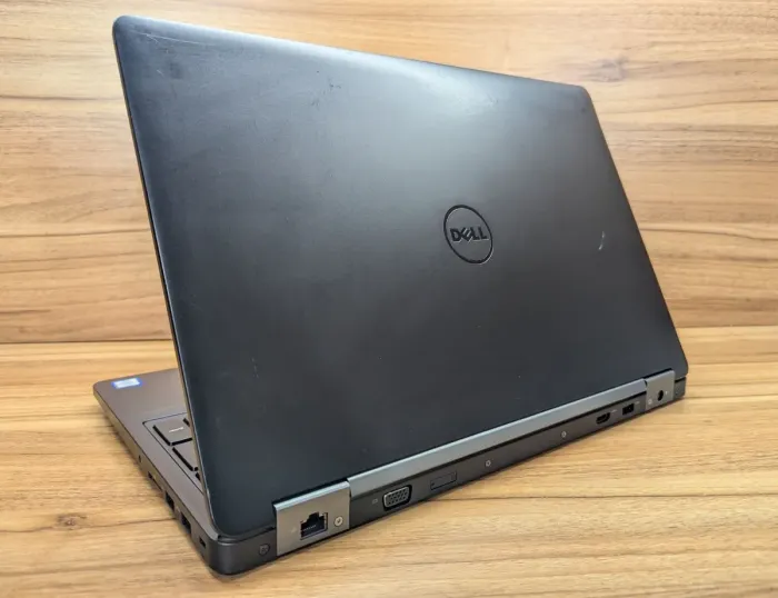 Ноутбук Dell Latitude E5570 / 15.6" (1920x1080) IPS / Intel Core i5-6300U (2 (4) ядра по 2.4 - 3.0 GHz) / 8 GB DDR4 / 240 GB SSD / Intel HD Graphics 520 / WebCam / Windows 10 б/в - зображення 7