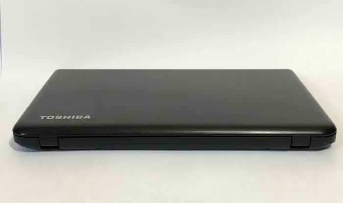 Ноутбук Toshiba Satellite PRO C70-B / 17.3" (1600x900) TN / Intel Core i3-4005U (2 (4) ядра по 1.7 GHz) / 4 GB DDR3 / 120 GB SSD / Intel HD Graphics 4400 / WebCam / DVD-ROM / Win 10 Home б/в - зображення 3