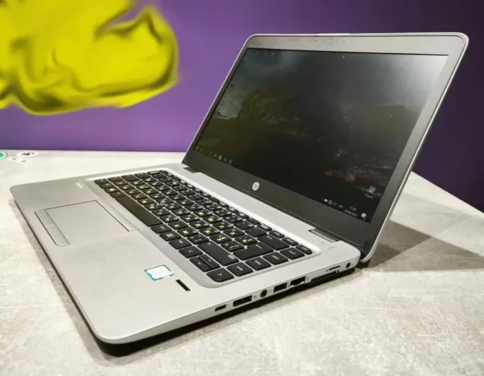 Ультрабук HP EliteBook 840 G3 / 14" (1920x1080) IPS / Intel Core i5-6200U (2 (4) ядра по 2.3 - 2.8 GHz) / 8 GB DDR4 / 240 GB SSD / Intel HD Graphics 520 б/в - зображення 4