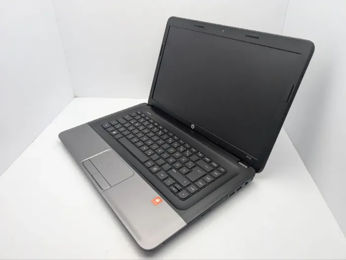 Ноутбук HP 255 G1 / 15.6" (1366x768) TN / AMD E2-1800 (2 ядра по 1.7 GHz) / 6 GB DDR3 / 500 GB HDD / AMD Radeon HD 7340 Graphics / WebCam / DVD-ROM б/в - зображення 7