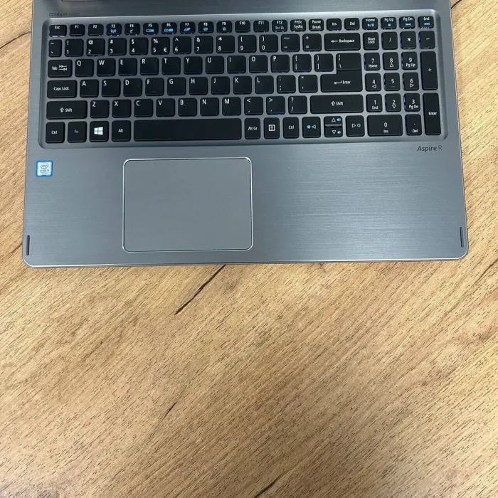 Ноутбук-трансформер Acer Aspire R5-571T / 15.6" (1920x1080) IPS Touch / Intel Core i5-7200U (2 (4) ядра по 2.5 - 3.1 GHz) / 8 GB DDR4 / 512 GB SSD / Intel HD Graphics 620 / WebCam б/в - зображення 8