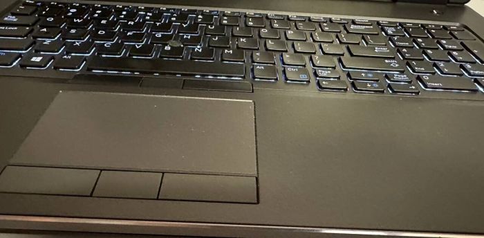 Мобільна робоча станція Dell Precision 7740 / 17,3" (1920x1080) IPS / Intel Core i7-9750H (6 (12) ядер по 2,6 - 4,5 ГГц) / 64 ГБ DDR4 / 1000 ГБ SSD / nVidia Quadro RTX 4000, 8 ГБ GDDR6, 256-біт / HDMI / WebCam б/в - зображення 11