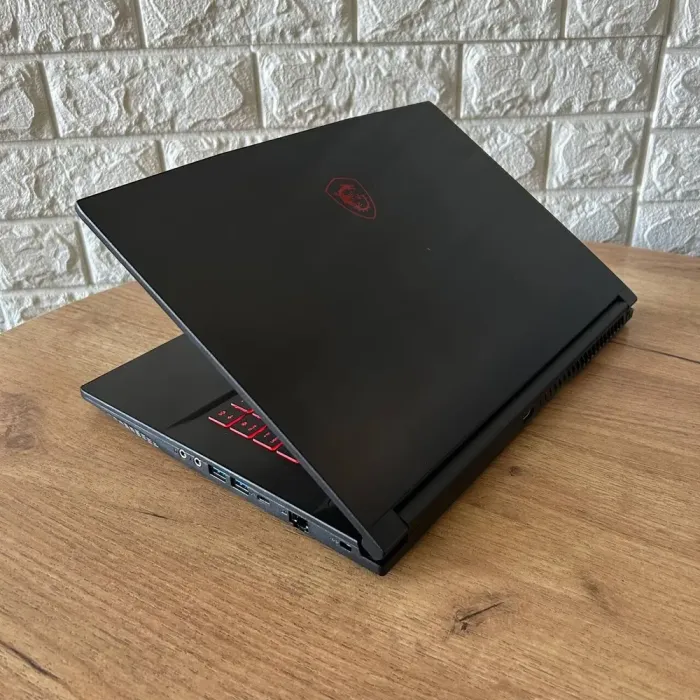 Ігровий ноутбук Б-клас MSI GF63 Thin 11UC / 15.6" (1920x1080) IPS / Intel Core i5-11400H (6 (12) ядер по 2.7 - 4.5 GHz) / 16 GB DDR4 / 512 GB SSD / nVidia GeForce RTX 3050, 4 GB GDDR6, 128-bit / WebCam б/в - зображення 6