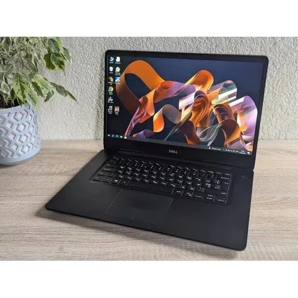 Ноутбук Dell Vostro 5581 / 15.6" (1920x1080) IPS / Intel Core i5-8265U (4 (8) ядра по 1.6 - 3.9 GHz) / 8 GB DDR4 / 128 GB SSD / Intel UHD Graphics 620 / WebCam б/в - зображення 4