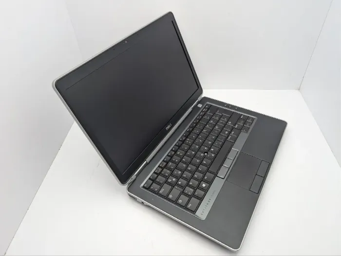 Ноутбук Dell Latitude E6430s / 14" (1366x768) TN / Intel Core i5-3340M (2 (4) ядра по 2.7 - 3.4 GHz) / 6 GB DDR3 / 120 GB SSD / Intel HD Graphics 4000 / WebCam / DVD-ROM б/в - зображення 6