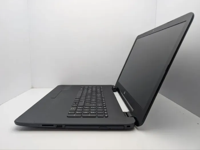 Ноутбук HP 17-y059ng / 17.3" (1920x1080) TN / AMD A6-7310 (4 ядра по 2.3 GHz) / 8 GB DDR3 / 1000 GB HDD / AMD Radeon R4 Graphics / WebCam / DVD-ROM б/в - зображення 5