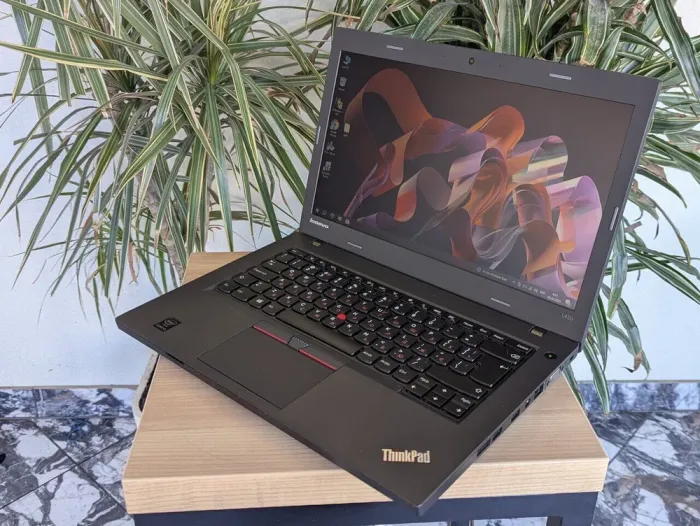 Ноутбук Б-клас Lenovo ThinkPad L450 / 14" (1366x768) TN / Intel Core i3-5005U (2 (4) ядра по 2.0 GHz) / 8 GB DDR3 / 128 GB SSD / Intel HD Graphics 5500 / WebCam б/в - зображення 4
