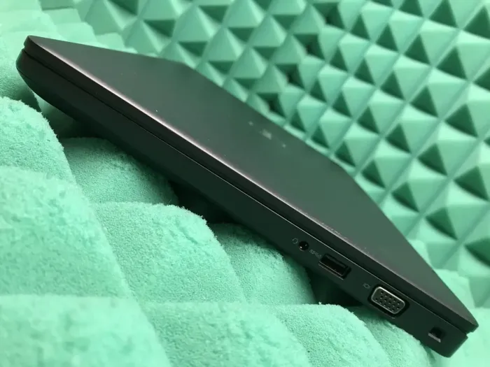 Ноутбук Б-клас Dell Latitude 5480 / 14" (1920x1080) IPS / Intel Core i5-7300U (2 (4) ядра по 2.6 - 3.5 GHz) / 8 GB DDR4 / 256 GB SSD M.2 / Intel HD Graphics 620 / WebCam / USB 3.1 / HDMI / Windows 10 б/в - зображення 6