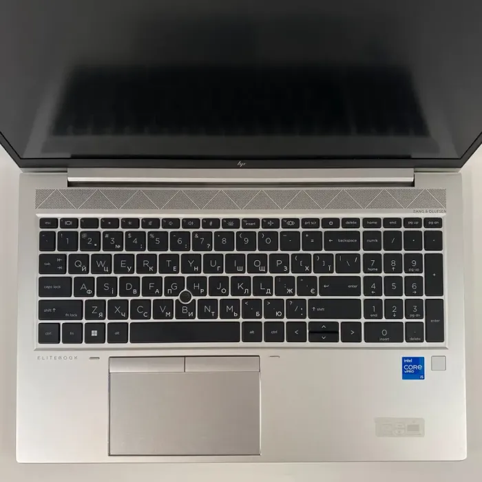 Ультрабук HP EliteBook 850 G8 / 15.6" (1920x1080) IPS / Intel Core i5-1145G7 (4 (8) ядра по 2.6 - 4.4 GHz) / 16 GB DDR4 / 256 GB SSD / Intel Iris Xe Graphics / WebCam / Fingerprint б/в - зображення 6