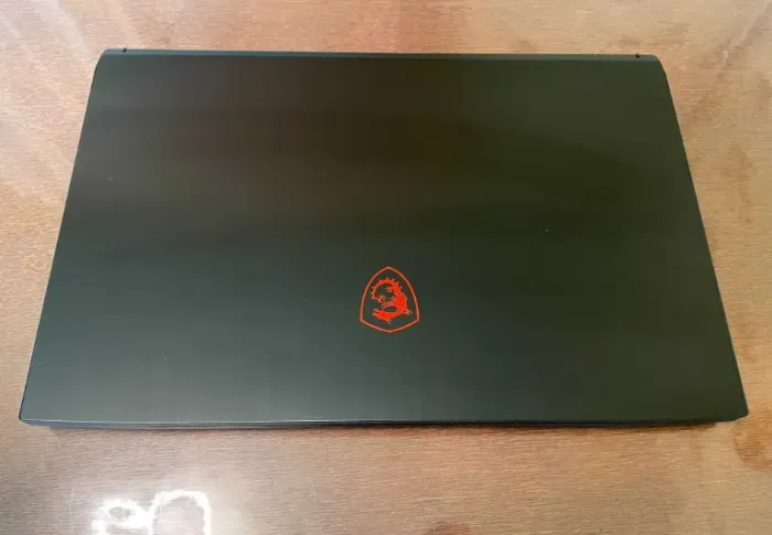 Ігровий ноутбук MSI GF75 Thin 10SC / 17.3" (1920x1080) IPS / Intel Core i5-10300H (4 (8) ядра по 2.5 - 4.5 GHz) / 16 GB DDR4 / 512 GB SSD / nVidia GeForce GTX 1650 Ti, 4 GB GDDR6, 128-bit / WebCam б/в - зображення 3