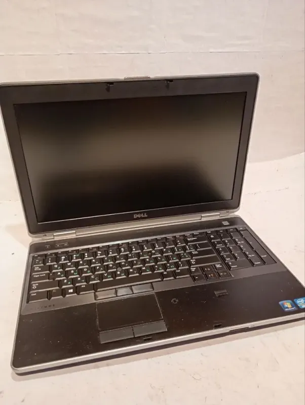 Ноутбук Б-клас Dell Latitude E6530 / 15.6" (1366x768) TN / Intel Core i5-3210M (2 (4) ядра по 2.5 - 3.1 GHz) / 8 GB DDR3 / 500 GB HDD / Intel HD Graphics 4000 / DVD-RW б/в - зображення 3