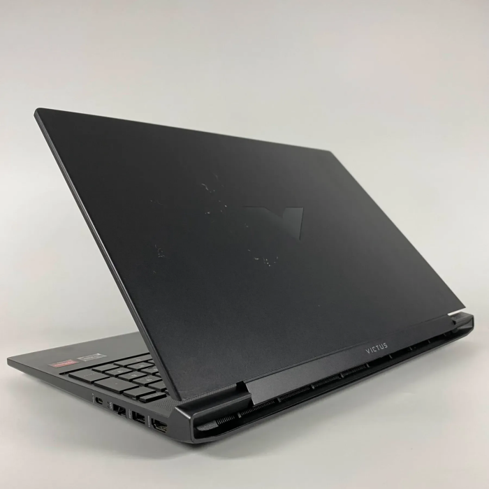 Ігровий ноутбук Б-класу HP Victus 15-fb2063dx / 15,6" (1920x1080) IPS / AMD Ryzen 5 7535HS (6 (12) ядер по 3,3 - 4,55 ГГц) / 16 ГБ DDR5 / 512 ГБ SSD / AMD Radeon RX 6550M, 4 ГБ GDDR6, 64-біт / WebCam б/в - зображення 8