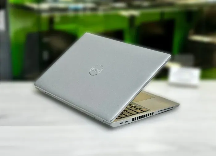 Мобільна робоча станція Б-клас Dell Precision 3570 / 15.6" (1920x1080) IPS / Intel Core i7-1255U (10 (12) ядер по 3.5 - 4.7 GHz) / 16 GB DDR5 / 512 GB SSD M.2 / nVidia T550, 4 GB GDDR6, 64-bit / WebCam / Win 11 Pro б/в - зображення 4