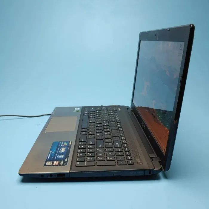 Ноутбук Б-клас Asus K55VD / 15.6" (1366x768) TN / Intel Core i7-3630QM (4 (8) ядра по 2.4 - 3.4 GHz) / 16 GB DDR3 / 512 GB SSD / nVidia GeForce 610M, 2 GB DDR3, 64-bit / WebCam / Win 10 Home б/в - зображення 5