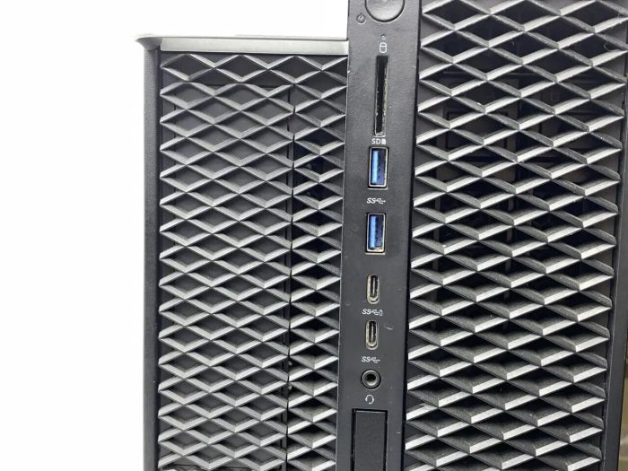 Ігровий ПК Dell Precision P5820T Tower / Intel Xeon W-2135 (6 (12) ядер по 3,7 - 4,5 ГГц) / 64 ГБ DDR4 / 512 ГБ SSD M.2 + 2000 ГБ HDD / nVidia GeForce RTX 2080, 8 ГБ GDDR6, 256-біт / 950 Вт / DVD-ROM б/в - зображення 3