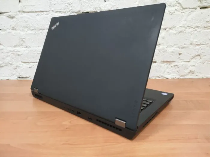 Мобільна робоча станція Lenovo ThinkPad P70 / 17.3" (1920x1080) IPS / Intel Core i7-6700HQ (4 (8) ядра по 2.6 - 3.5 GHz) / 32 GB DDR4 / 480 GB SSD / nVidia Quadro M4000M, 4 GB GDDR5, 256-bit / WebCam б/в - зображення 5