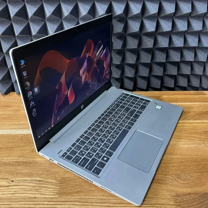 Ноутбук HP ProBook 450 G6 / 15.6" (1920x1080) TN / Intel Core i5-8265U (4 (8) ядра по 1.6 - 3.9 GHz) / 8 GB DDR4 / 128 GB SSD + 500 GB HDD / Intel UHD Graphics 620 / WebCam б/в - зображення 5
