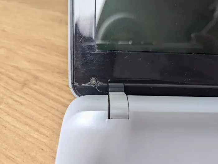 Ноутбук Б-клас Sony SVF153A1YM / 15.6" (1366x768) TN / Intel Core i5-4200U (2 (4) ядра по 1.6 - 2.6 GHz) / 8 GB DDR3 / 256 GB SSD / nVidia GeForce GT 740M, 2 GB GDDR3, 64-bit / WebCam / DVD-ROM б/в - зображення 3