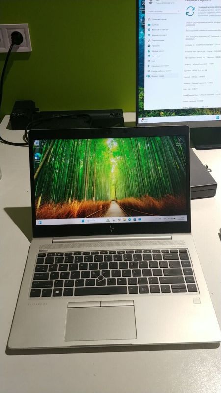 Ультрабук Б-клас HP Elitebook 745 G5 / 14" (1920x1080) IPS / AMD Ryzen 7 2700U (4 (8) ядра по 2.2 - 3.8 GHz) / 8 GB DDR4 / 128 GB SSD / AMD Radeon Vega 10 Graphics / WebCam б/в - зображення 2
