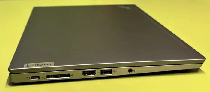 Ультрабук Lenovo Thinkpad T14s / 14" (1920x1080) IPS Touch / Intel Core i7-1165G7 (4 (8) ядра по 2.8 - 4.7 GHz) / 16 GB DDR4 / 512 GB SSD / Intel Iris Xe Graphics / WebCam / Windows 11 Pro Lic б/в - зображення 5