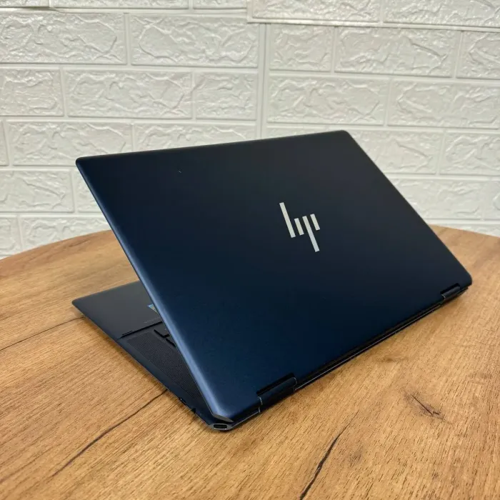 Ультрабук-трансформер Б-клас HP Spectre 16-f0013dx x360 Blue / 16" (3072x1920) IPS Touch / Intel Core i7-11390H (4 (8) ядра по 2.9 - 5.0 GHz) / 16 GB DDR4 / 512 GB SSD NVMe / Intel Iris Xe / WebCam б/в - зображення 6