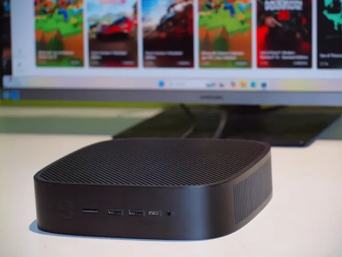 Неттоп HP t740 Thin Client USFF / AMD Ryzen V1756B (4 (8) ядра по 3.25 - 3.6 GHz) / 16 GB DDR4 / 512 GB SSD M.2 / AMD Radeon RX Vega 8 / 120W б/в - зображення 2